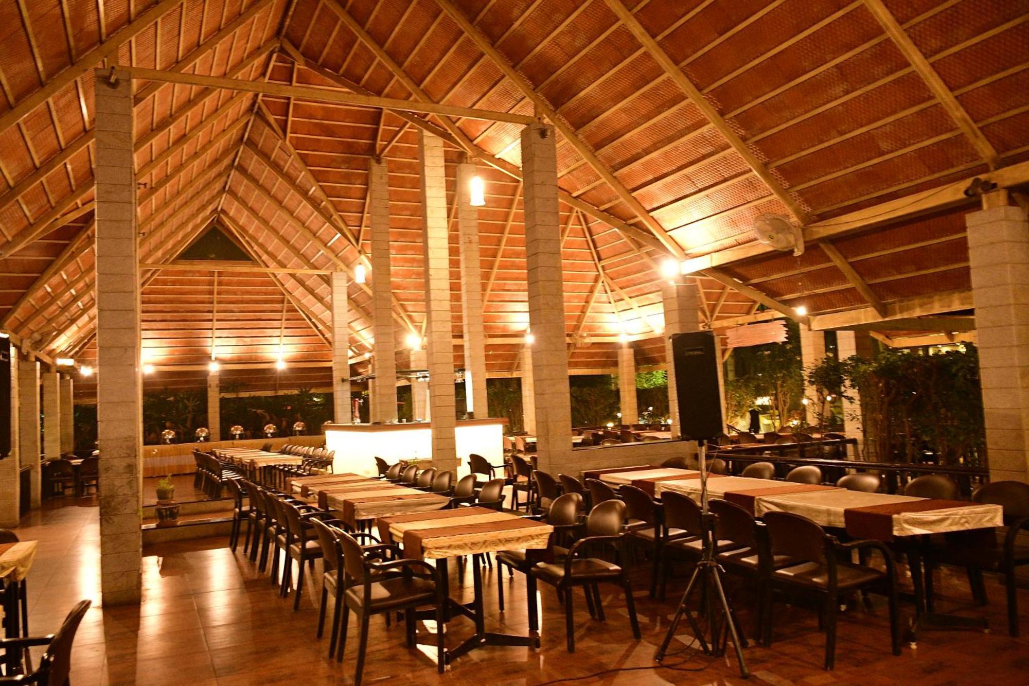 Nijaguna Resorts Chāmrājnagar Extérieur photo